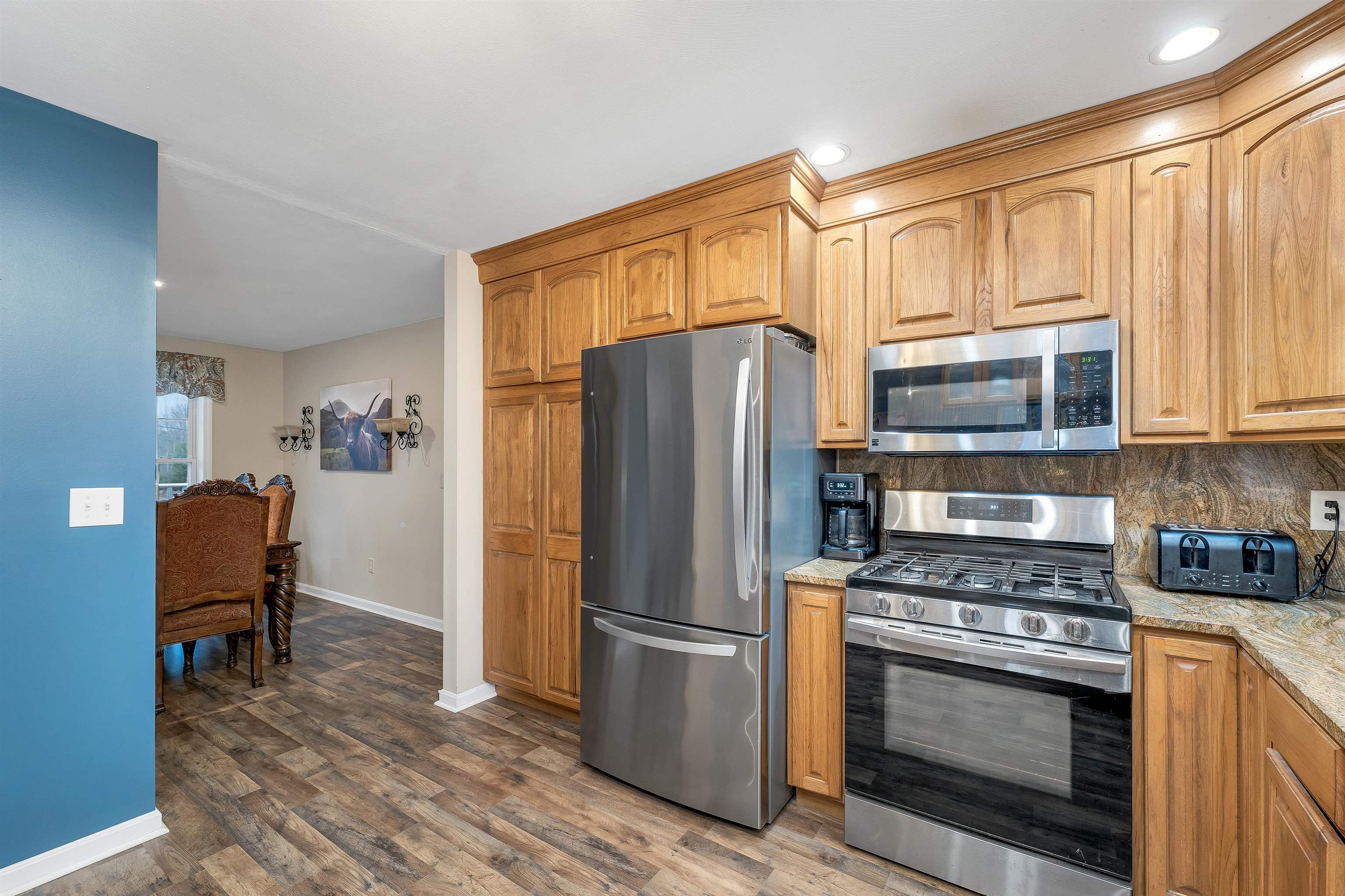 106 Meadow Road New Boston, NH 03070 - Photo 9 of 42