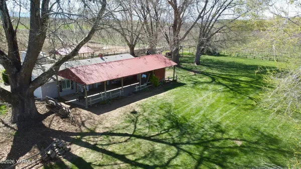 $289,000 | 3676 North County Line Road, Sunnyside, WA 98944