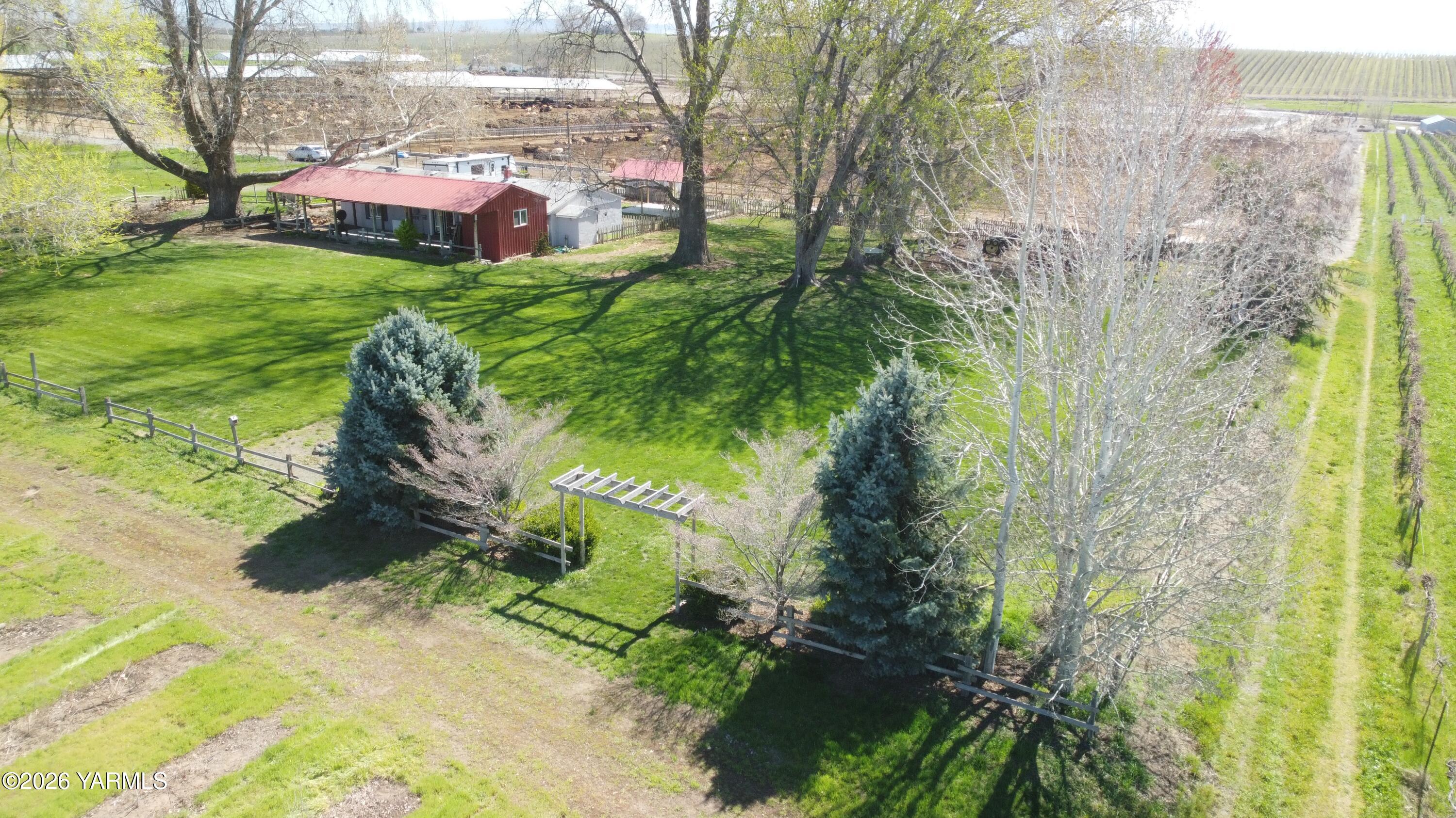 3676 North County Line Road Sunnyside, WA 98944 - Photo 18 of 19 dji_fly_20260404_131834_421_177533404510