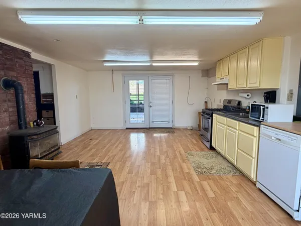$289,000 | 3676 North County Line Road, Sunnyside, WA 98944