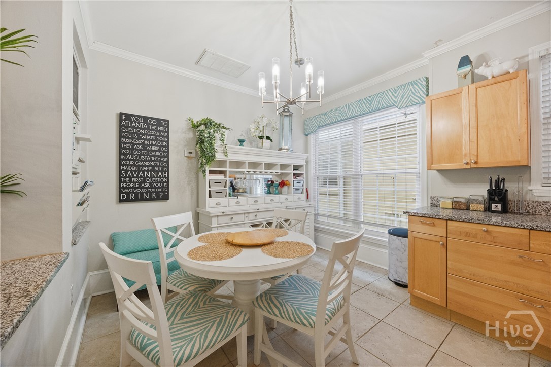 217 Abercorn Street, Unit B3 Savannah, GA 31401 - Photo 15 of 25 Dining area