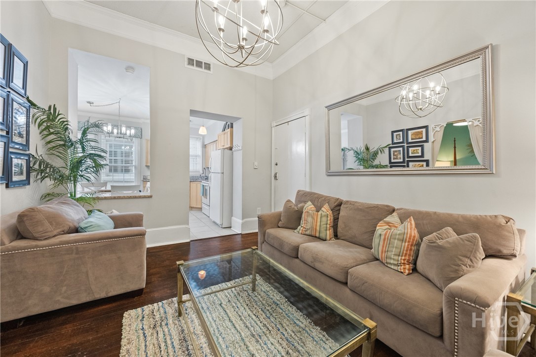 217 Abercorn Street, Unit B3 Savannah, GA 31401 - Photo 8 of 25 Living room