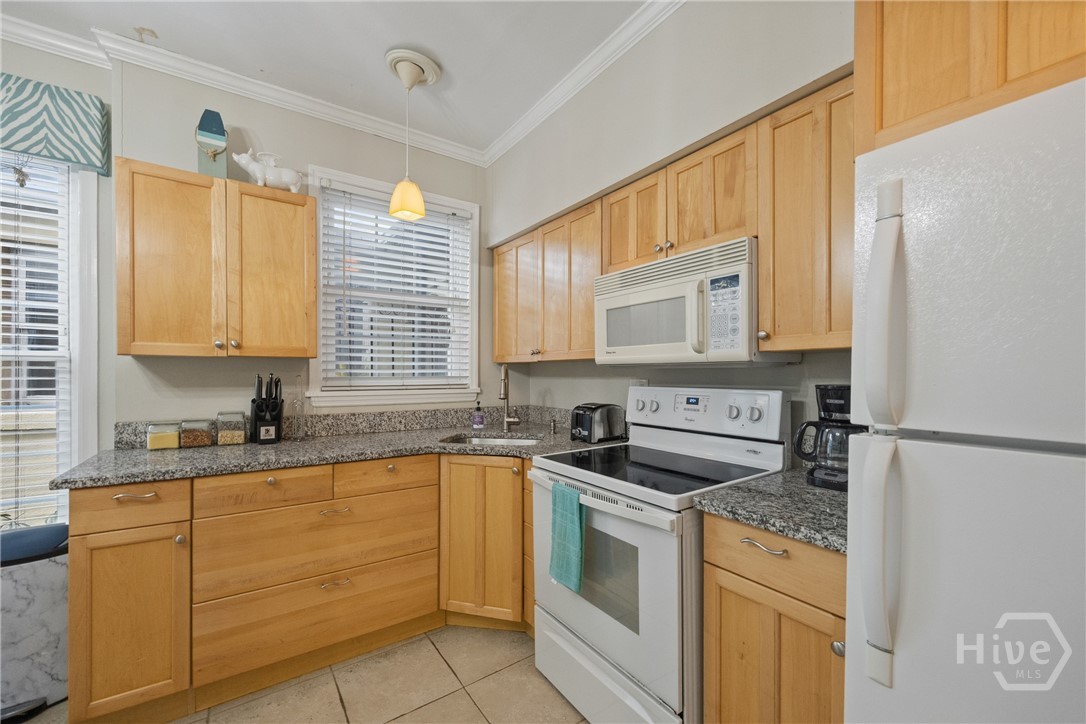 217 Abercorn Street, Unit B3 Savannah, GA 31401 - Photo 10 of 25 Kitchen