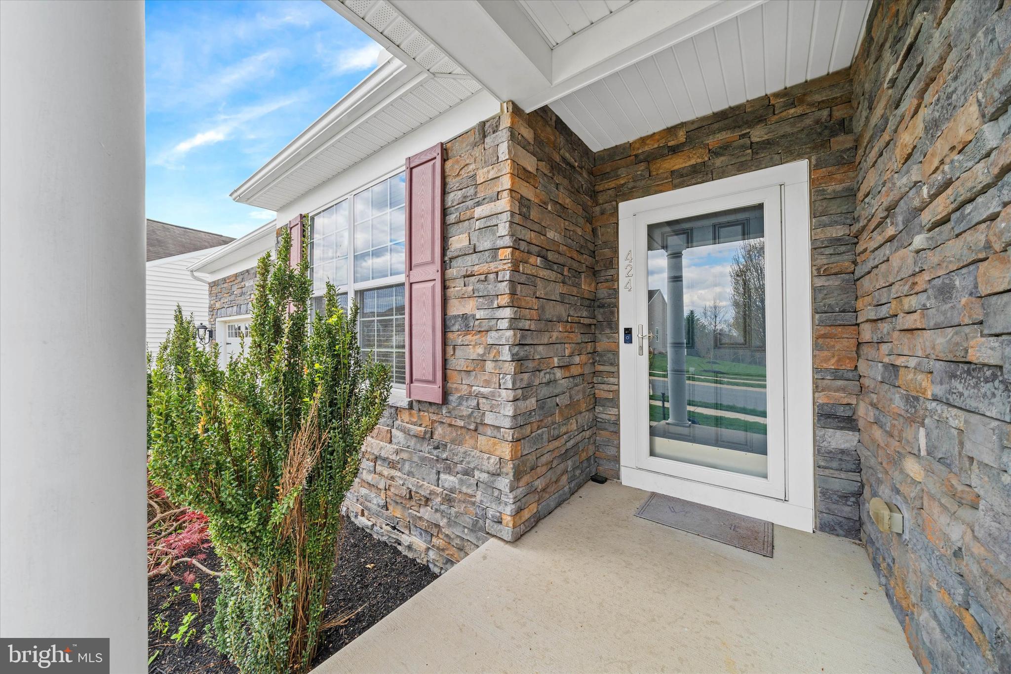 424 Winterberry Drive Middletown, DE 19709 - Photo 4 of 43 a view of entryway front of house