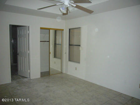 4685 West Lessing Lane Tucson, AZ 85742 - Photo 5 of 6