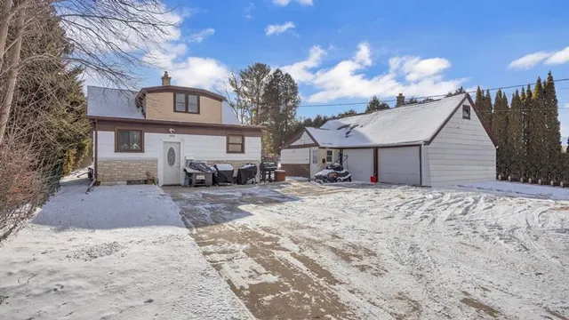 $269,000 | 1813 Washington Avenue, Unit 1817, Sheboygan, WI 53081