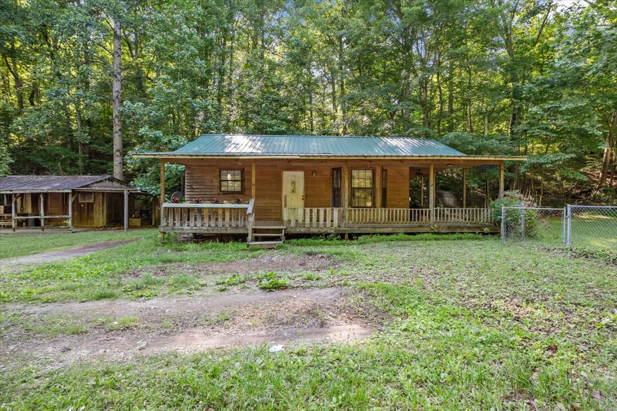3865 Clydeton Road Waverly, TN 37185 - Photo 3 of 57