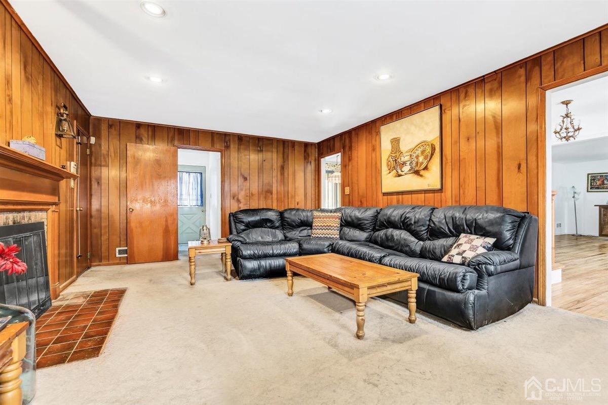 147 Fern Road East Brunswick, NJ 08816 - Photo 27 of 40 Gallery Image 27