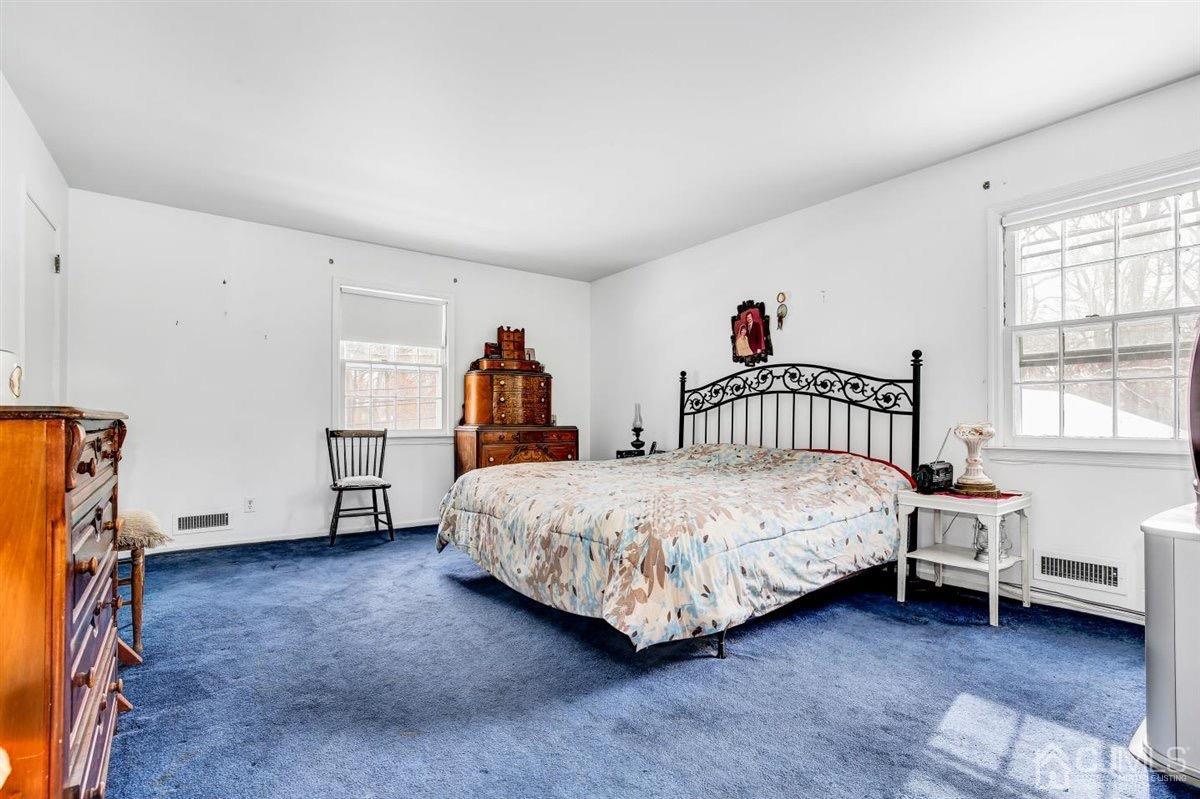 147 Fern Road East Brunswick, NJ 08816 - Photo 29 of 40 Gallery Image 29