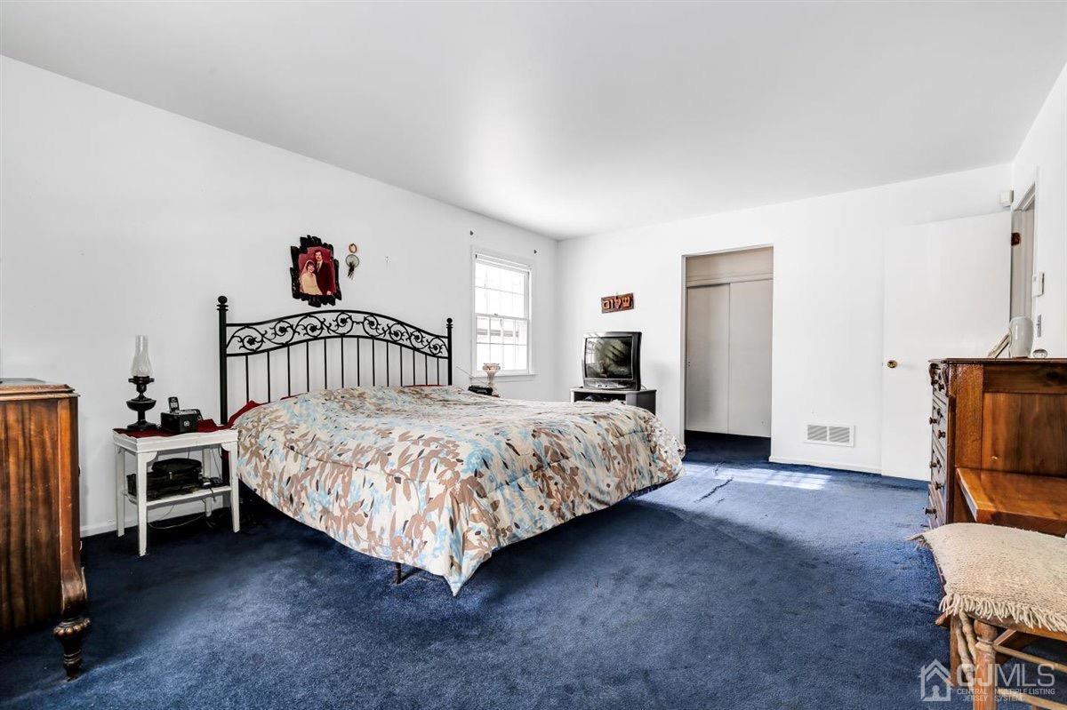 147 Fern Road East Brunswick, NJ 08816 - Photo 30 of 40 Gallery Image 30