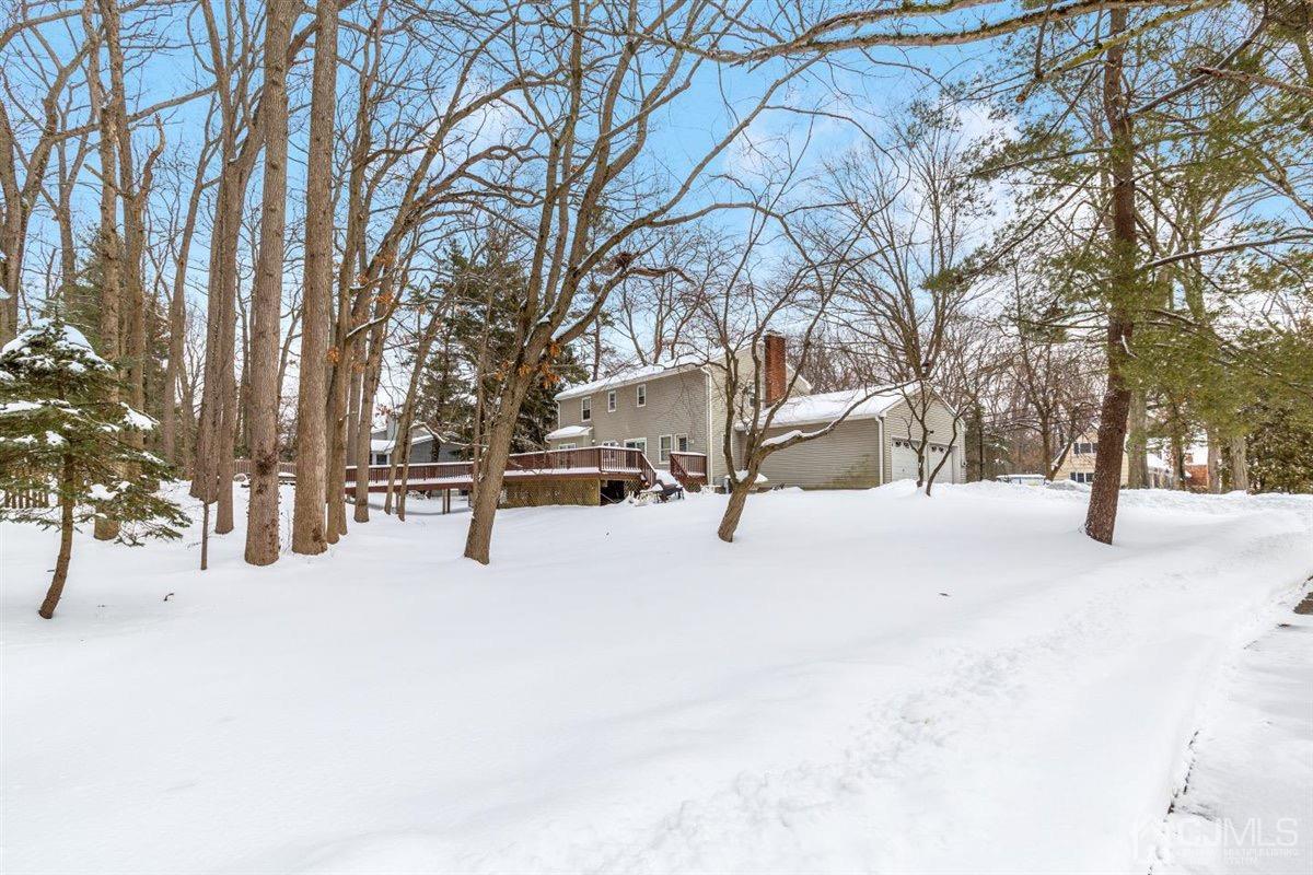 147 Fern Road East Brunswick, NJ 08816 - Photo 5 of 40 Gallery Image 5