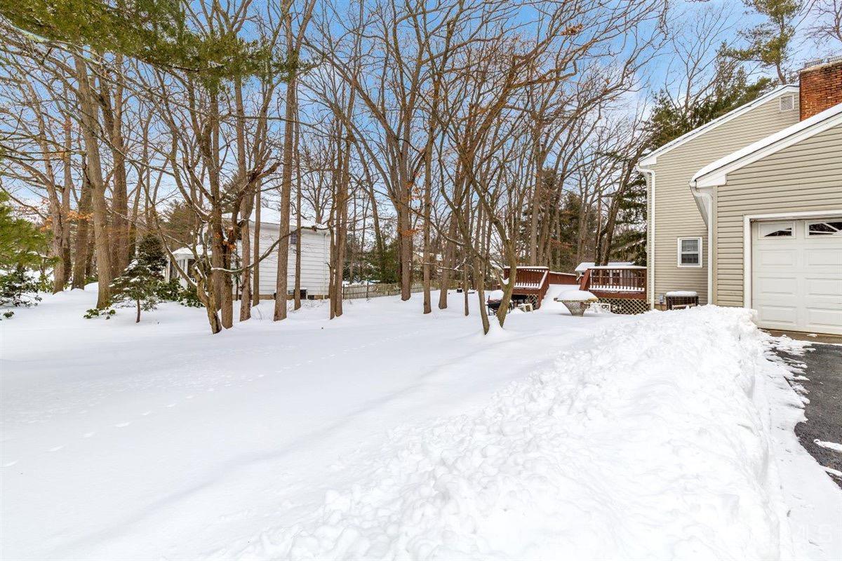 147 Fern Road East Brunswick, NJ 08816 - Photo 8 of 40 Gallery Image 8