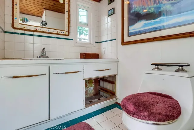 $499,000 | 18 Cottonwood Lane, Seal Beach, CA 90740