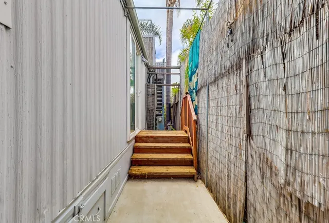 $499,000 | 18 Cottonwood Lane, Seal Beach, CA 90740