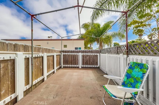 $499,000 | 18 Cottonwood Lane, Seal Beach, CA 90740