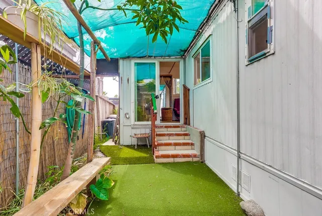 $499,000 | 18 Cottonwood Lane, Seal Beach, CA 90740