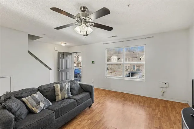 $220,000 | 123 Chastain Circle, Newnan, GA 30263