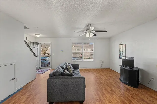 $220,000 | 123 Chastain Circle, Newnan, GA 30263