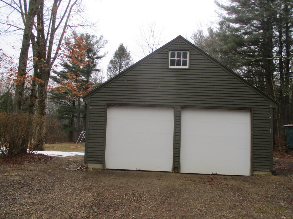 6 Stoddard Road North Brookfield, MA 01535 - Photo 3 of 30