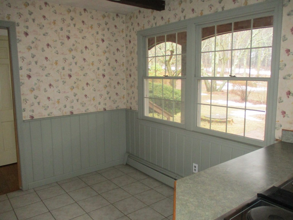 6 Stoddard Road North Brookfield, MA 01535 - Photo 5 of 30