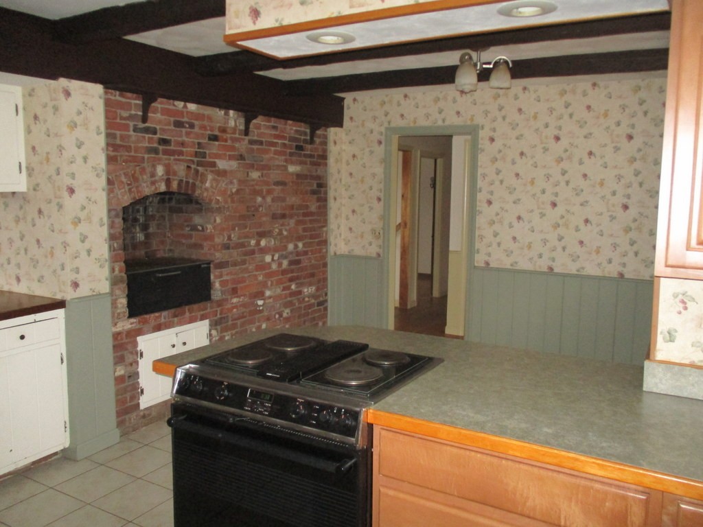 6 Stoddard Road North Brookfield, MA 01535 - Photo 6 of 30