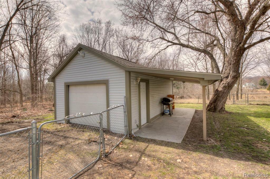7139 Mabley Hill Road Fenton, MI 48430 - Photo 26 of 35