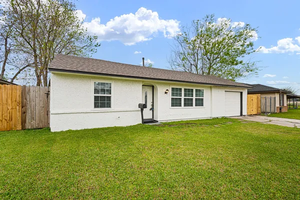 $245,000 | 1426 Shawnee Street, Houston, TX 77034