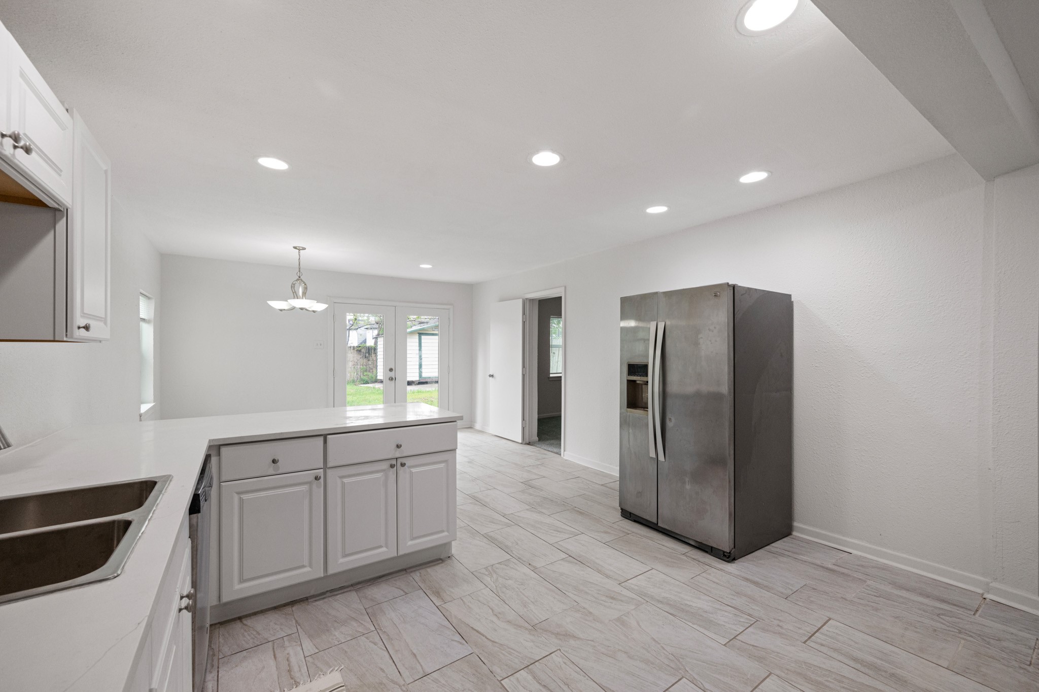 1426 Shawnee Street Houston, TX 77034 - Photo 11 of 28