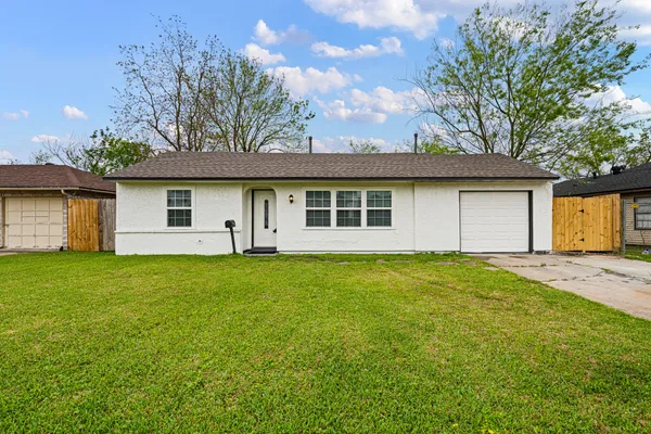 $245,000 | 1426 Shawnee Street, Houston, TX 77034