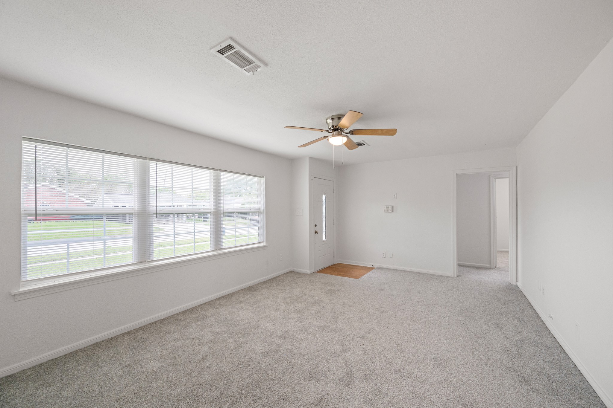 1426 Shawnee Street Houston, TX 77034 - Photo 10 of 34