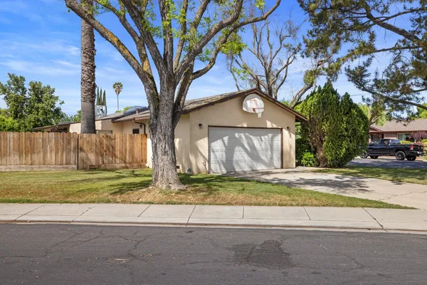 $475,000 | 1400 Rosemead Court, Modesto, CA 95350