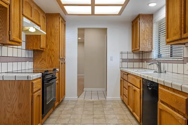 $475,000 | 1400 Rosemead Court, Modesto, CA 95350