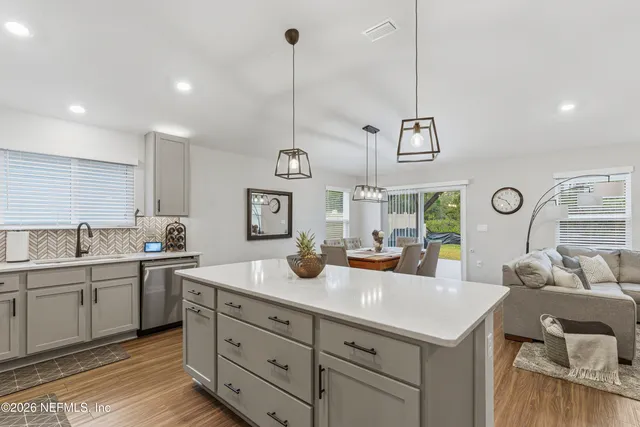 $369,900 | 10925 Stapleton Drive, Jacksonville, FL 32222