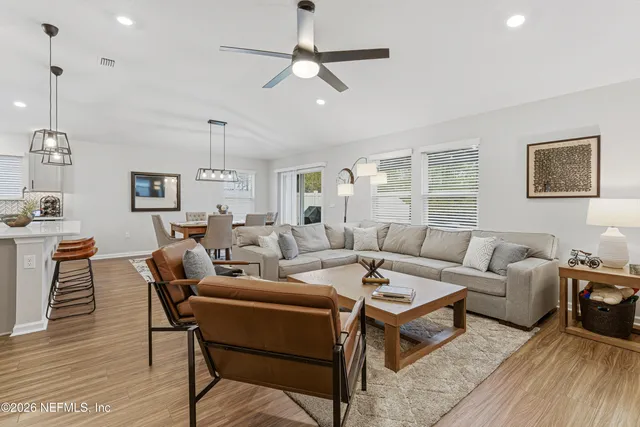 $369,900 | 10925 Stapleton Drive, Jacksonville, FL 32222