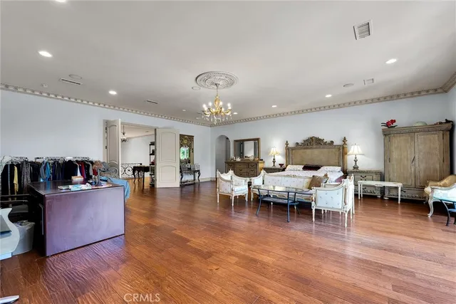 $16,900 | 22349 Dolorosa Street, Woodland Hills, CA 91367