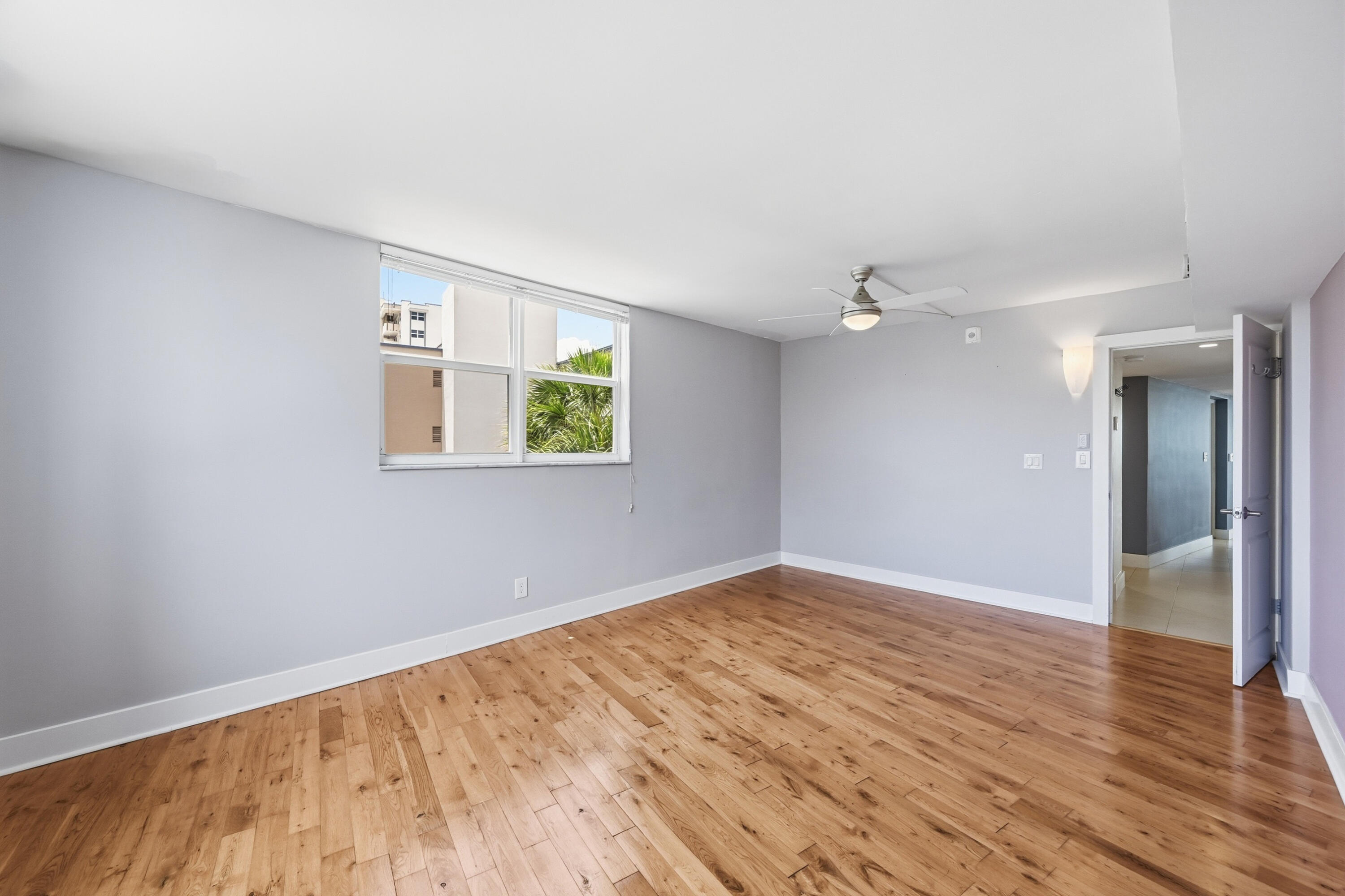 401 North Riverside Drive, Unit 408 Pompano Beach, FL 33062 - Photo 26 of 38 26_stl_4194