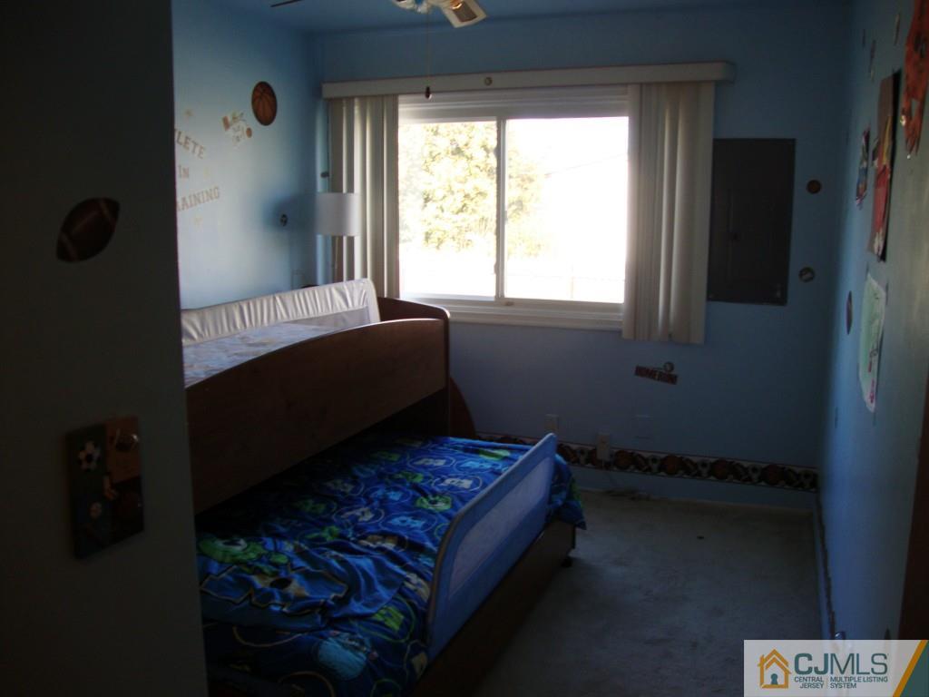 24 Constable Road Kendall Park, NJ 08824 - Photo 12 of 18 Gallery Image 12
