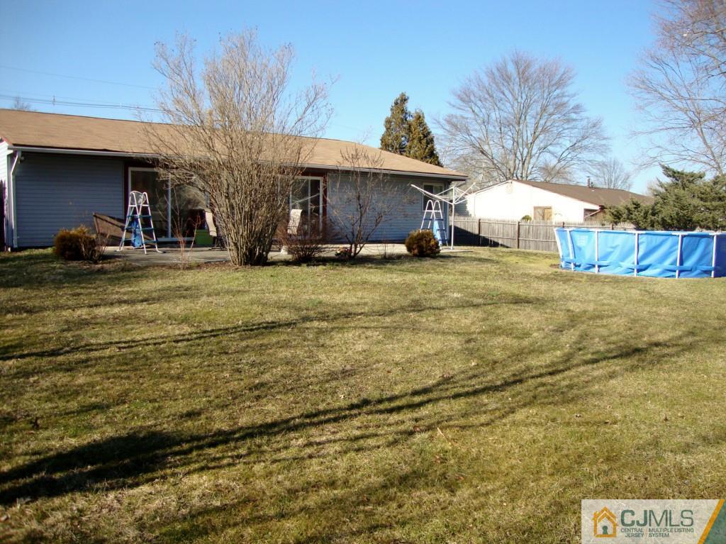 24 Constable Road Kendall Park, NJ 08824 - Photo 17 of 18 Gallery Image 17