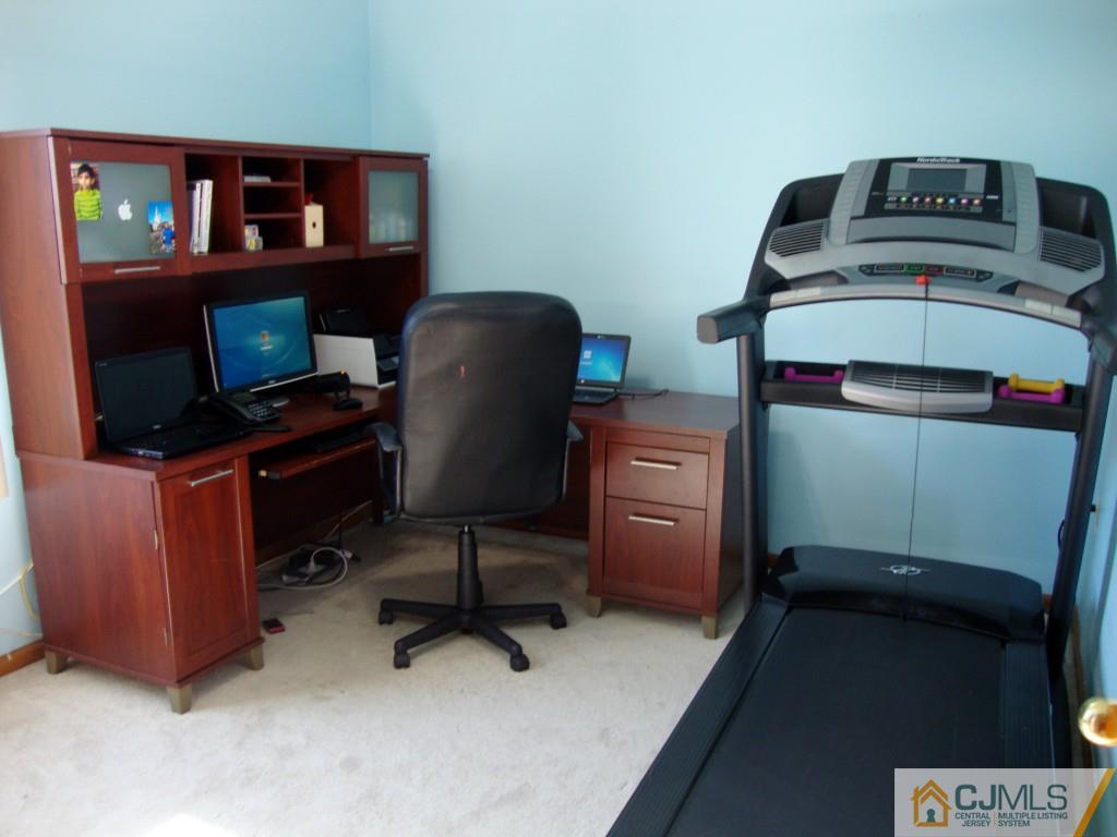 24 Constable Road Kendall Park, NJ 08824 - Photo 10 of 18 Gallery Image 10