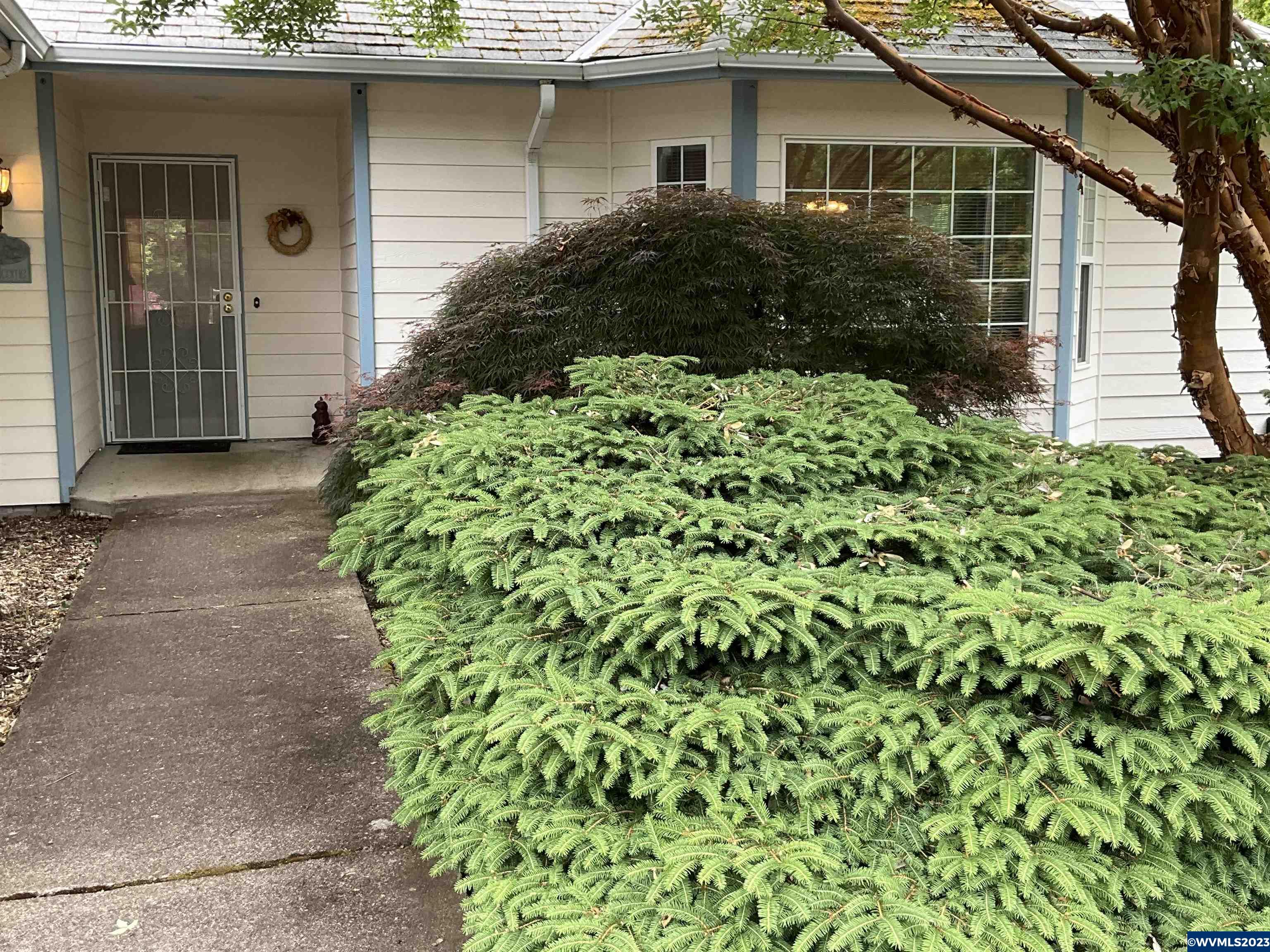 806 Southwest River Drive Dallas, OR 97338 - Photo 2 of 35