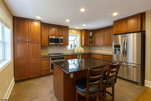 $519,900 | 4649 North Black Oak Circle, Egg Harbor City, NJ 08215