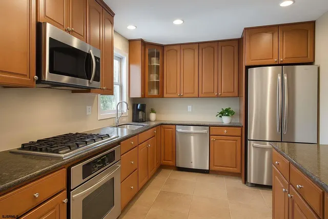 $519,900 | 4649 North Black Oak Circle, Egg Harbor City, NJ 08215