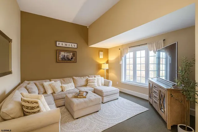 $519,900 | 4649 North Black Oak Circle, Egg Harbor City, NJ 08215