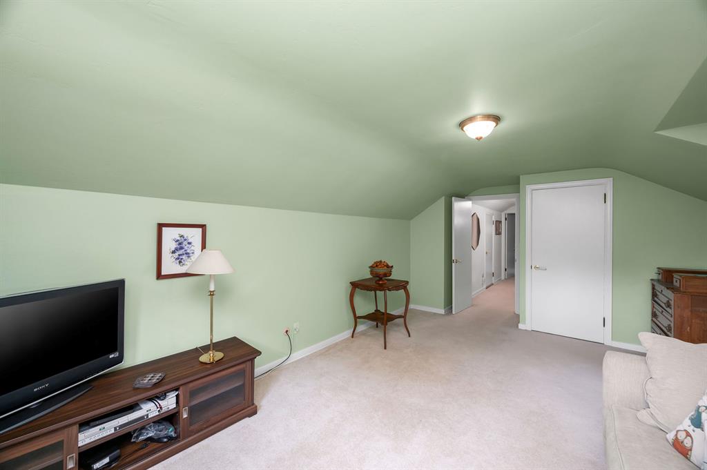 2316 Clearvue Road Pittsburgh, PA 15237 - Photo 26 of 37 Gallery Image 26
