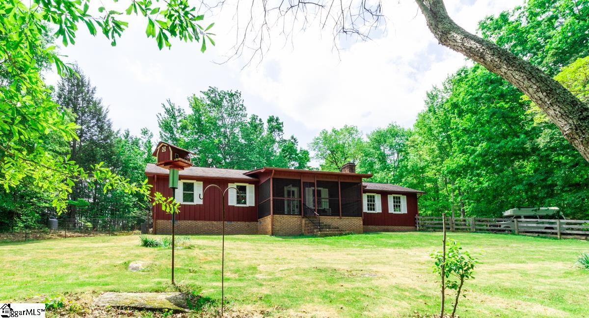 211 Banks Road Travelers Rest, SC 29690 - Photo 1 of 36