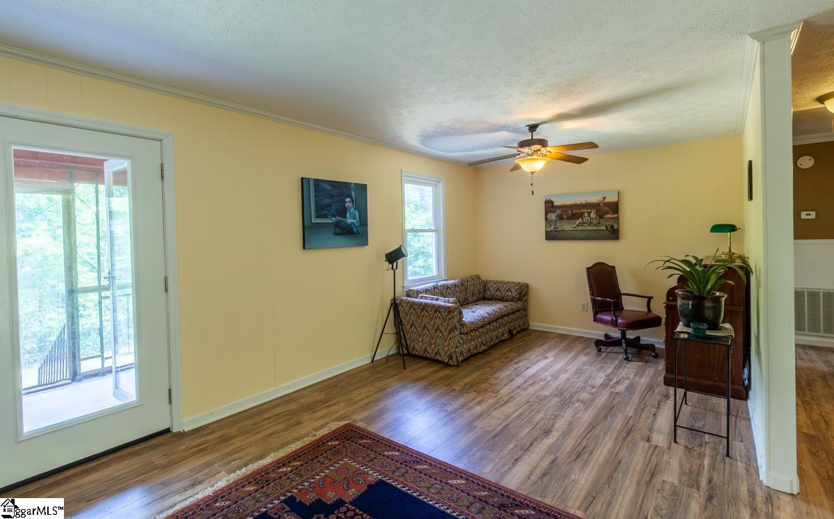 211 Banks Road Travelers Rest, SC 29690 - Photo 19 of 36