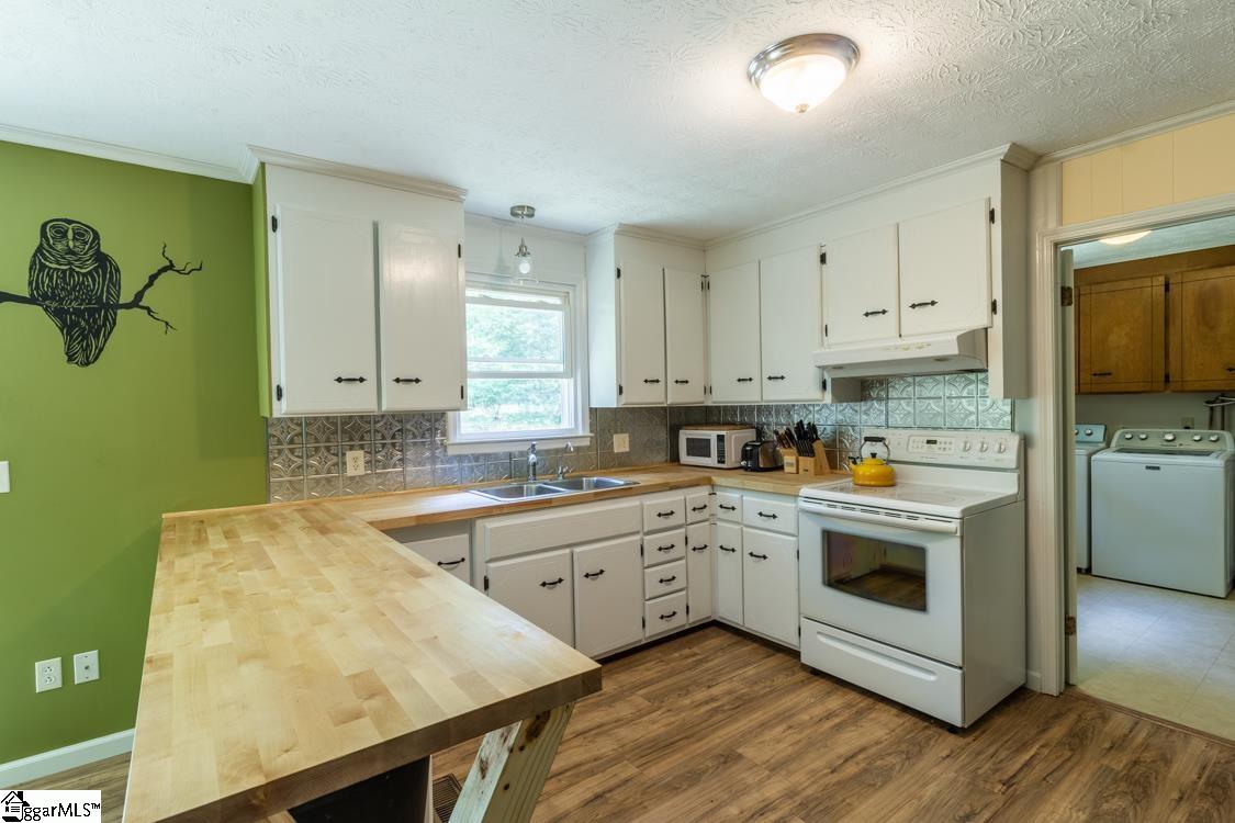 211 Banks Road Travelers Rest, SC 29690 - Photo 21 of 36