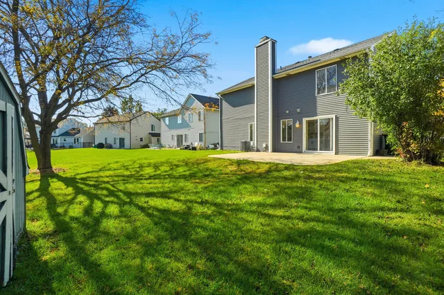 $3,200 | 1101 Ashford Lane, Westmont, IL 60559