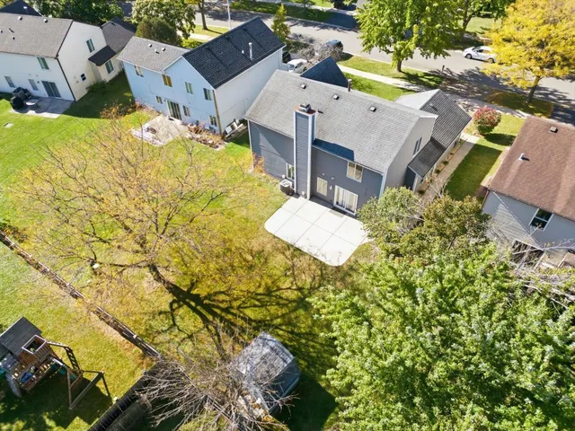 $3,200 | 1101 Ashford Lane, Westmont, IL 60559