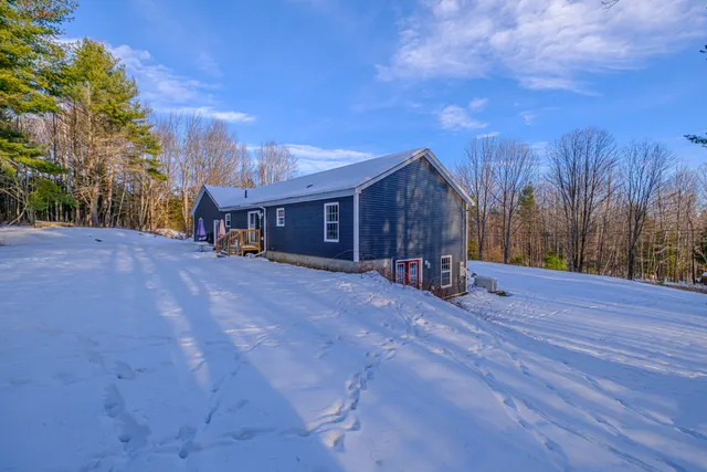 $424,900 | 159 Bisco Road, Paris, ME 04281